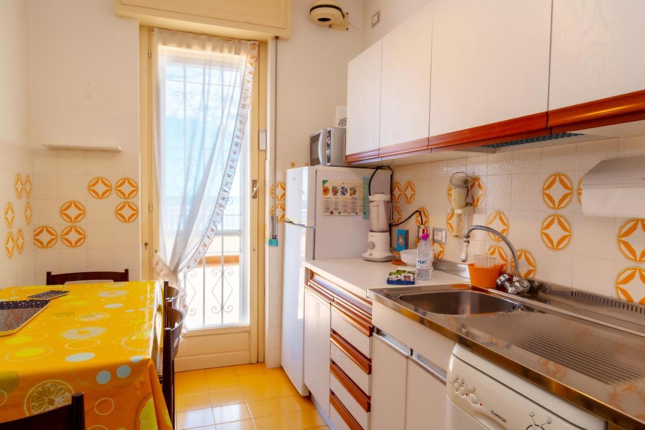 168B - La Terrazza Sul Mare, Casa A 10 Minuti Da Spiaggia, Parcheggio Privato Gratis San Remo Zewnętrze zdjęcie
